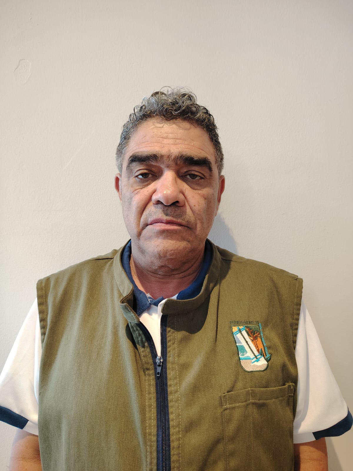 Alejandro León De la Selva Hernández.